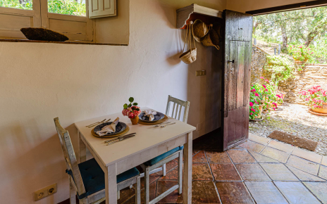 Main door to front terrace